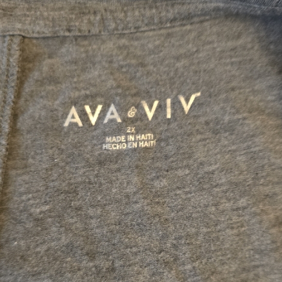Ava & Viv Charcoal Tank Top - Picture 2 of 5